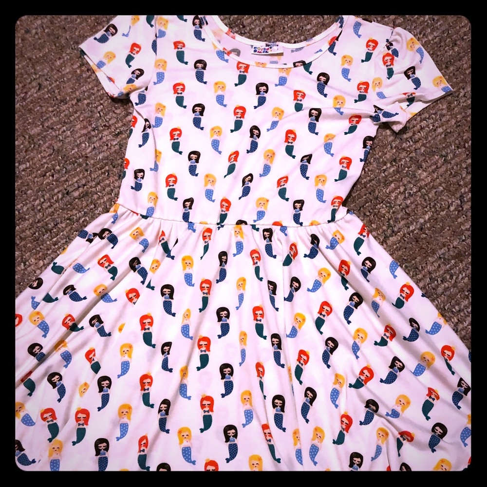 Lularoe Dot Dot Smile, girls mermaid dress size 7
